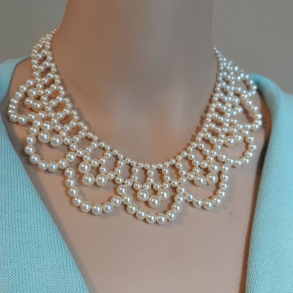 Jewelry - VINTAGE FAUX PEARL CHOKER NECKLACE